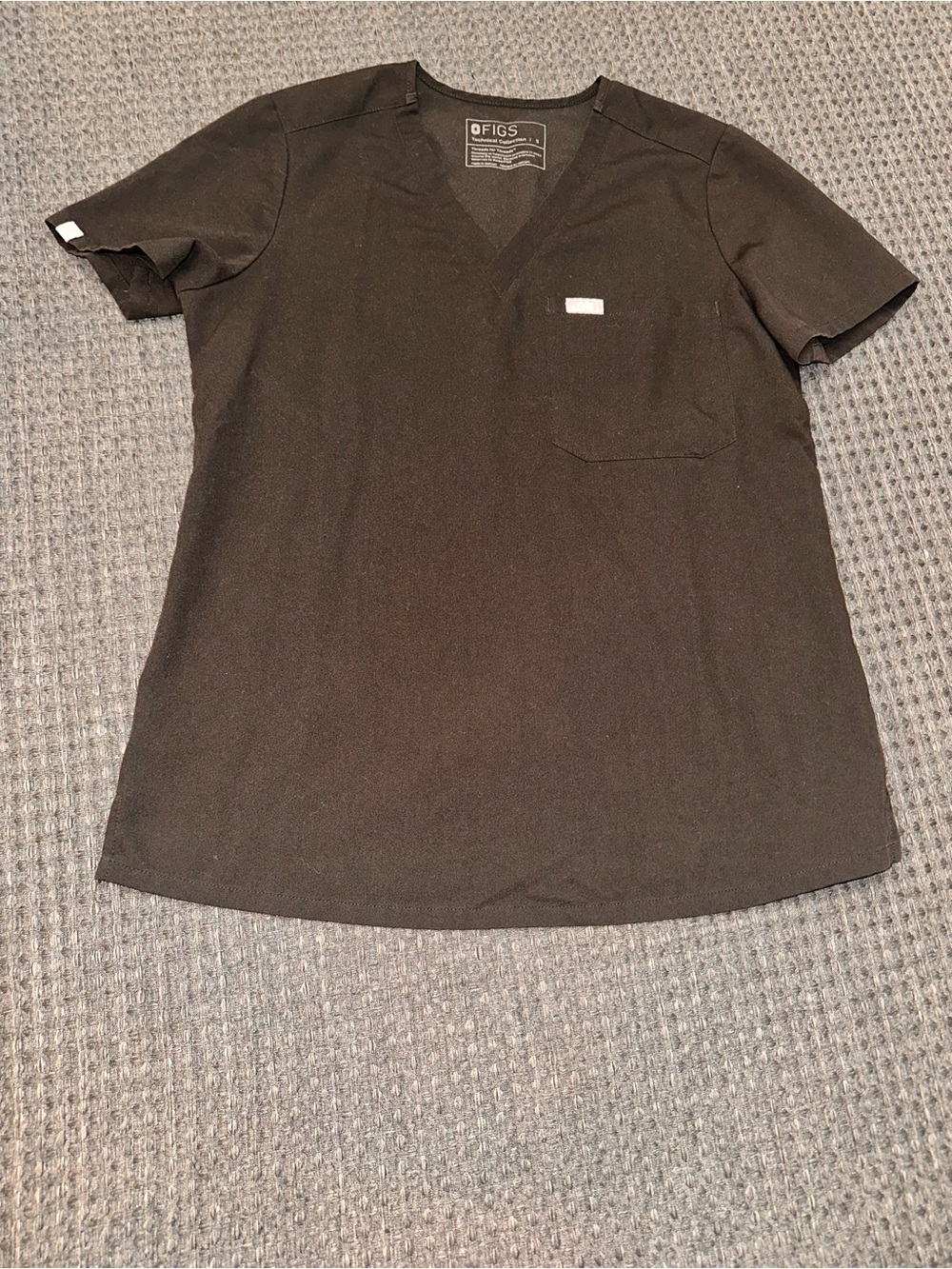 Figs black scrub top